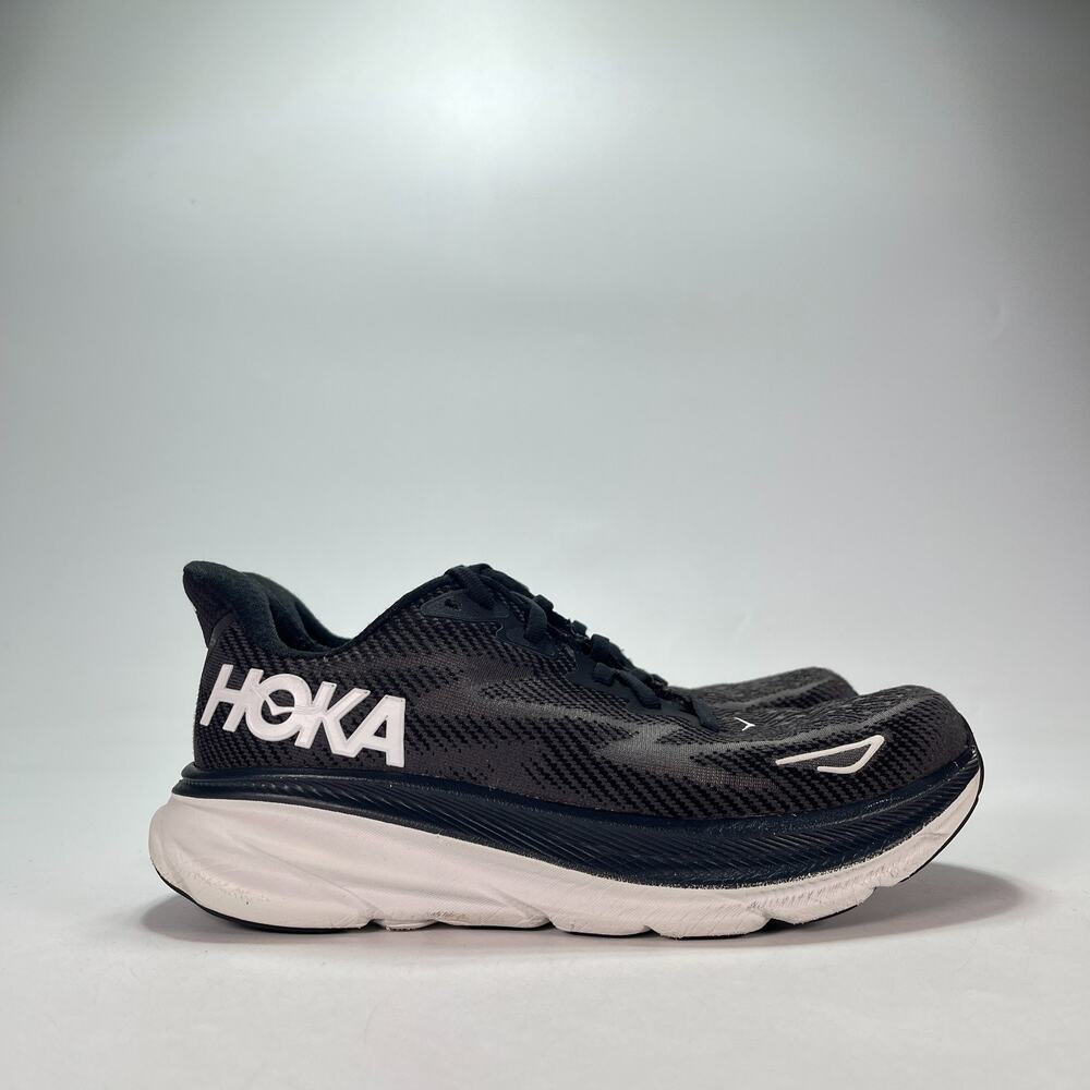 Hoka One One Clifton 9 Black White Road Running Shoes 1127896 BWHT Women's Sz 7B